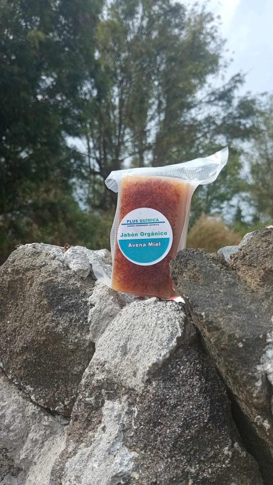 Jabón Natural de Avena Miel - 100% Pura | AgroTerra Guatemala