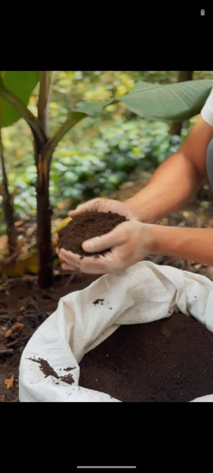 Compost Agroterra Orgánico – Estiércol Caballo + Pulpa Café 100 lb - Sustrato Orgánico | AgroTerra Guatemala